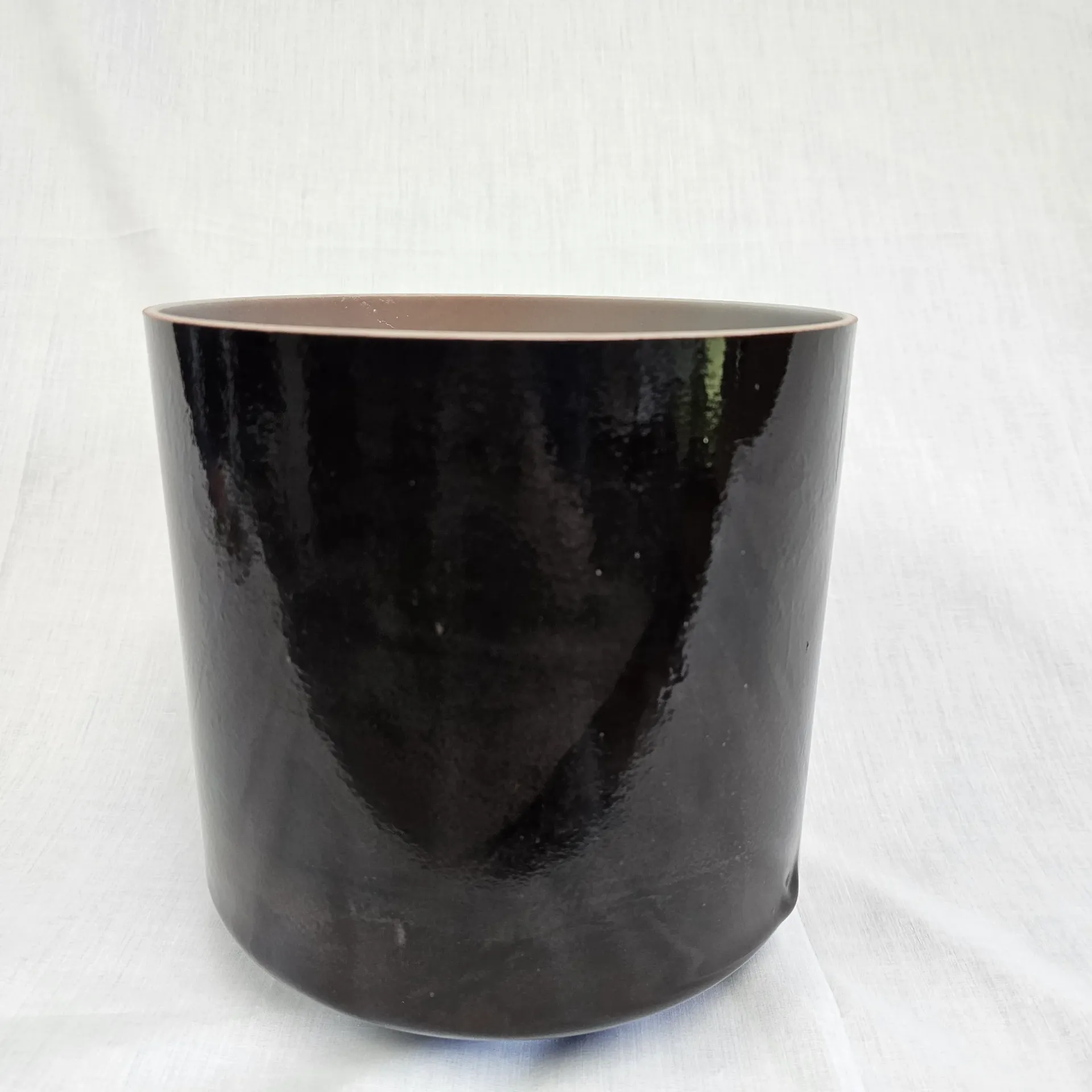 [#3770] Cacao Infused Quartz Crystal Singing Bowl | 9" | 3B-27 | 243 Hz | Wabi-Sabi