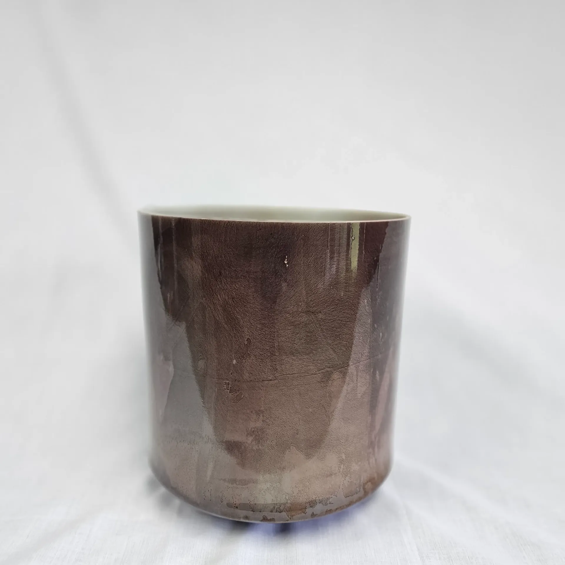 [#3771] Cappuccino Infused Quartz Crystal Singing Bowl | 9" | 3A+10 | 221 Hz | Wabi-Sabi