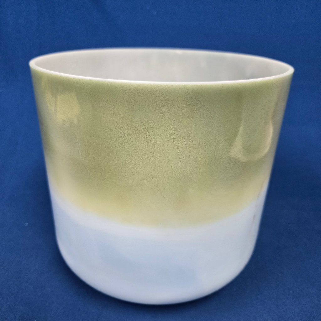 [#4215] Spearmint & Blueberry Infused Quartz Crystal Singing Bowl | 8" | 4 C +17 | 264 Hz
