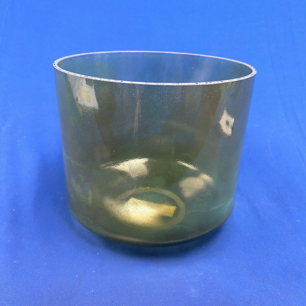 [4586] [#4586] Tsavorite Infused Quartz Crystal Singing Bowl | 9" | 4C#+5 | 278 Hz