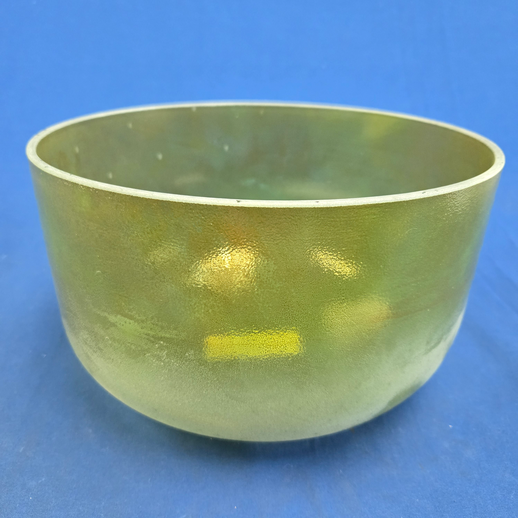 [4686] Tsavorite Infused Quartz Crystal Singing Bowl | 10" | 4C+13 | 263 Hz