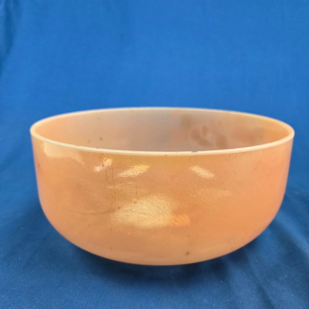 [4702] [4702] Orange Sapphire Infused Quartz Crystal Singing Bowl | 10" | 4C+31 | 266 Hz