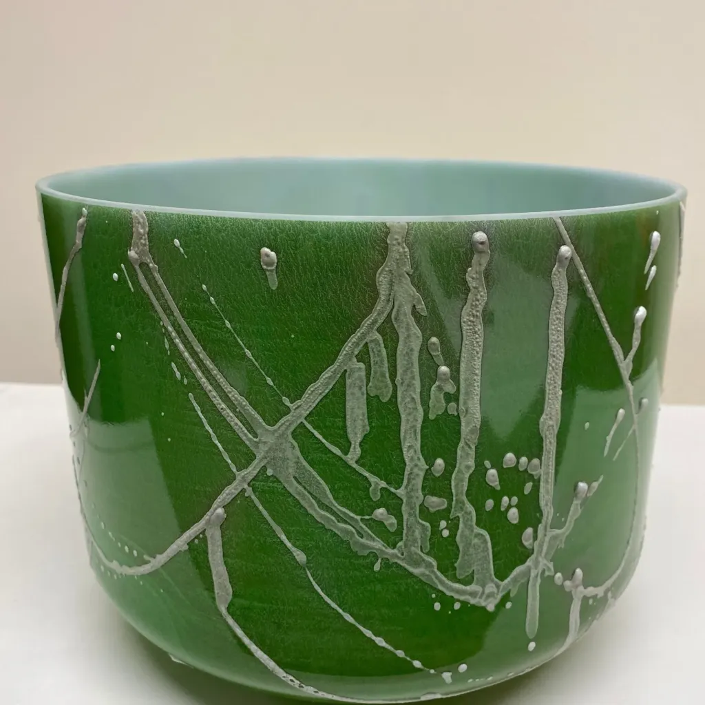 [1713] Green Aventurine Quartz Crystal Singing Bowl | 10" B Note (+20) | C=528 Tuning | #1713